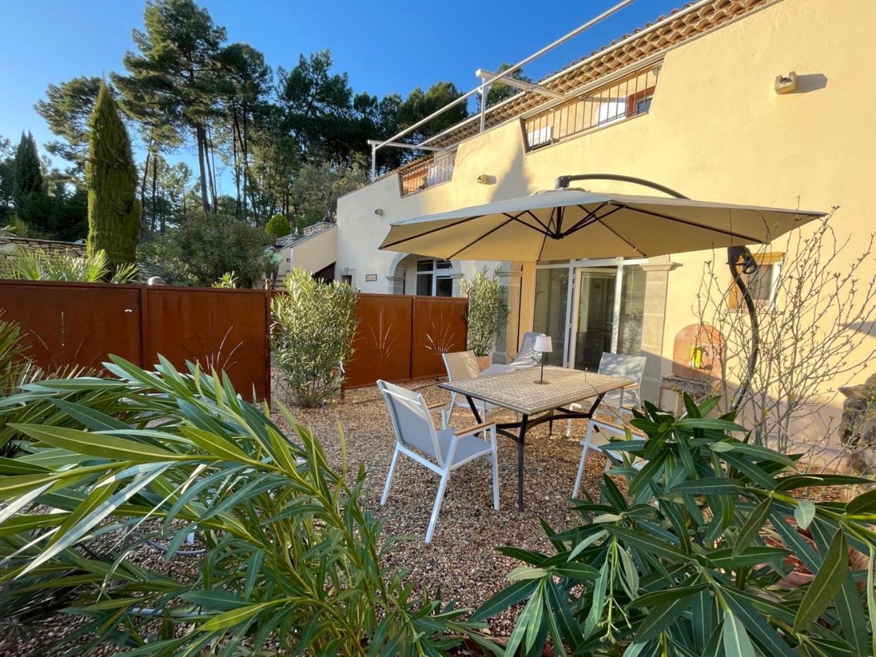 O Coeur Des Ocres Appartement Roussillon en Isere Buitenkant foto