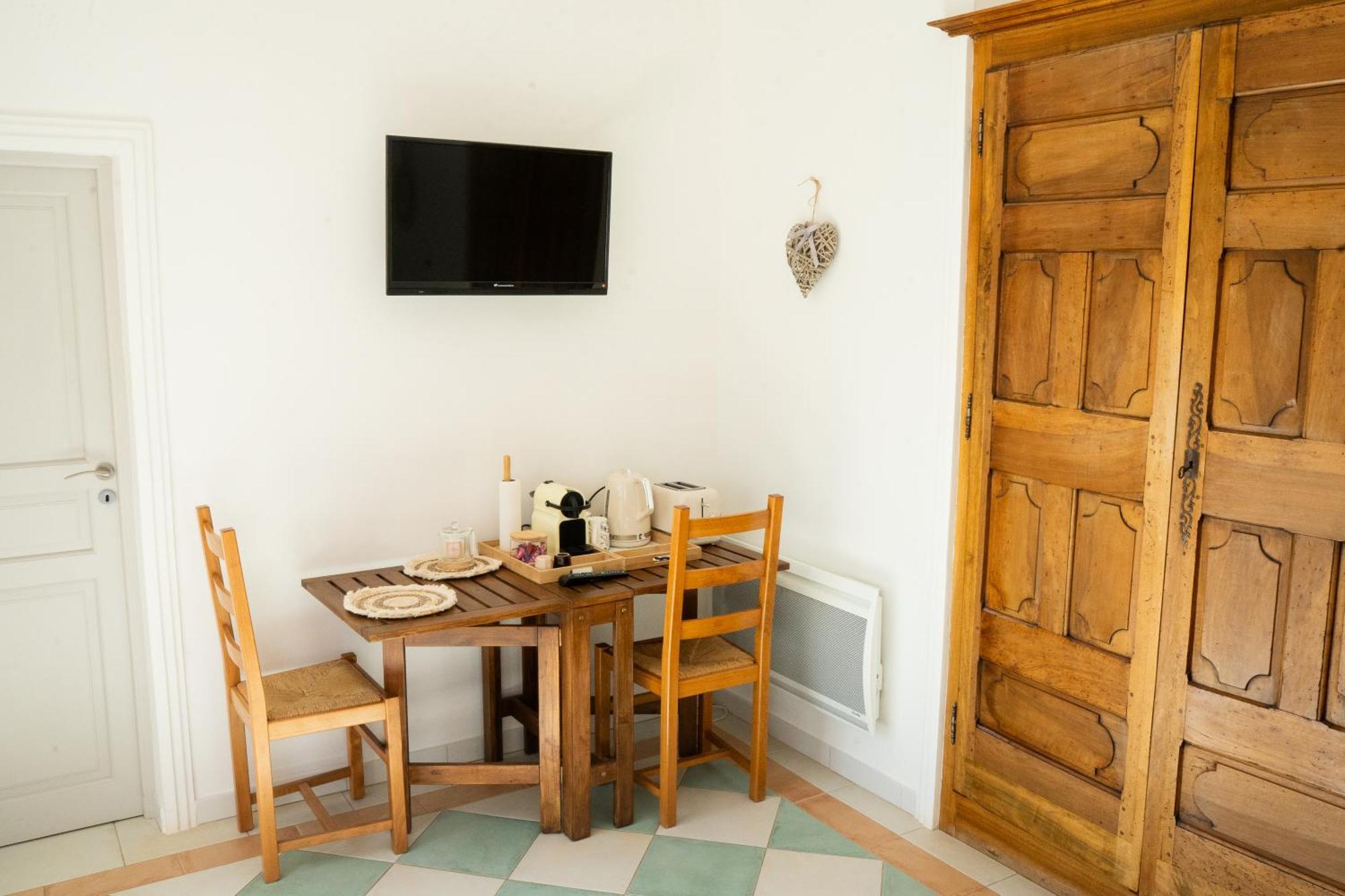 O Coeur Des Ocres Appartement Roussillon en Isere Buitenkant foto